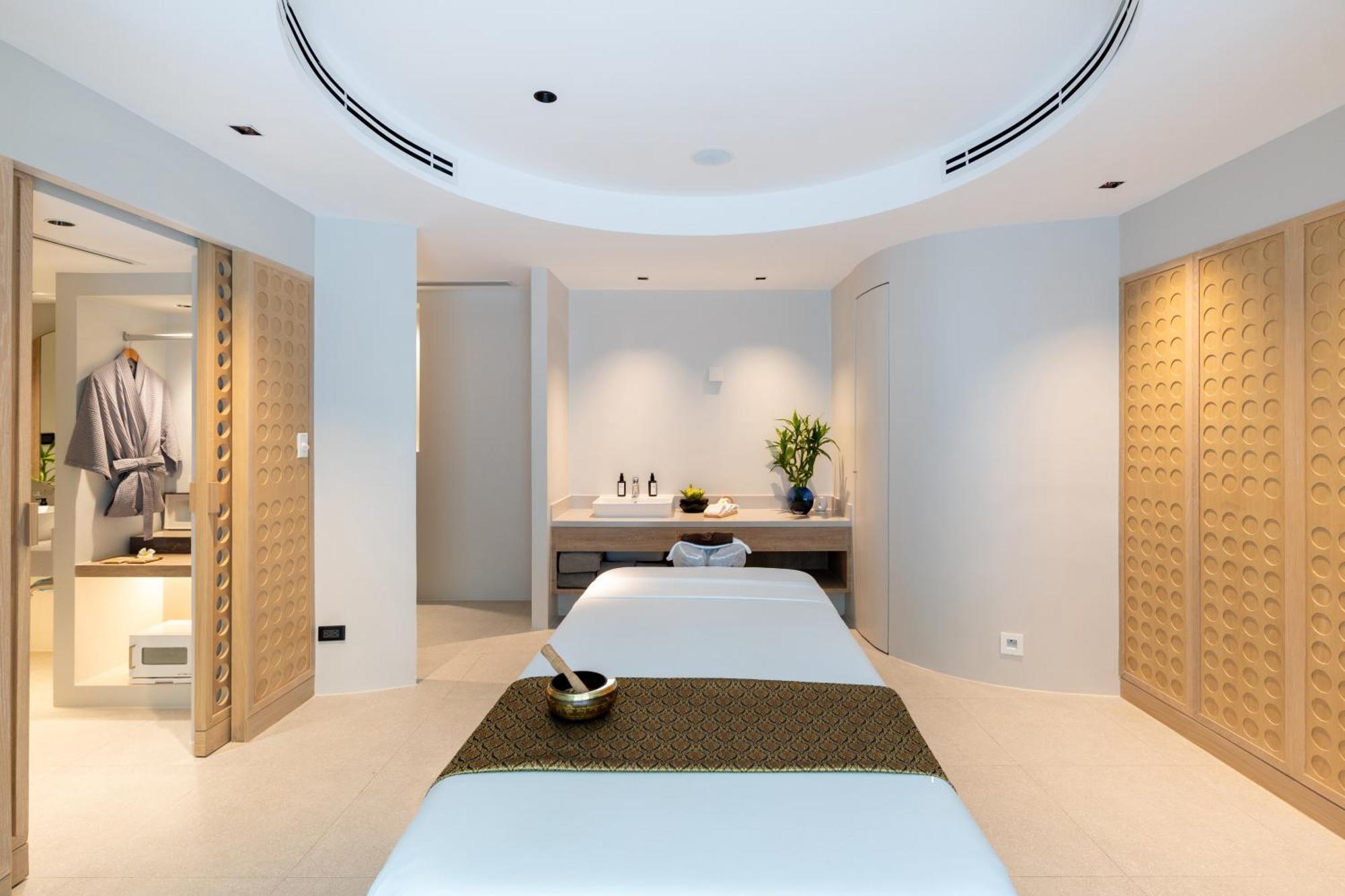 เซ็นทารา กะรน รีสอร์ต Hotel Karon ภายนอก รูปภาพ