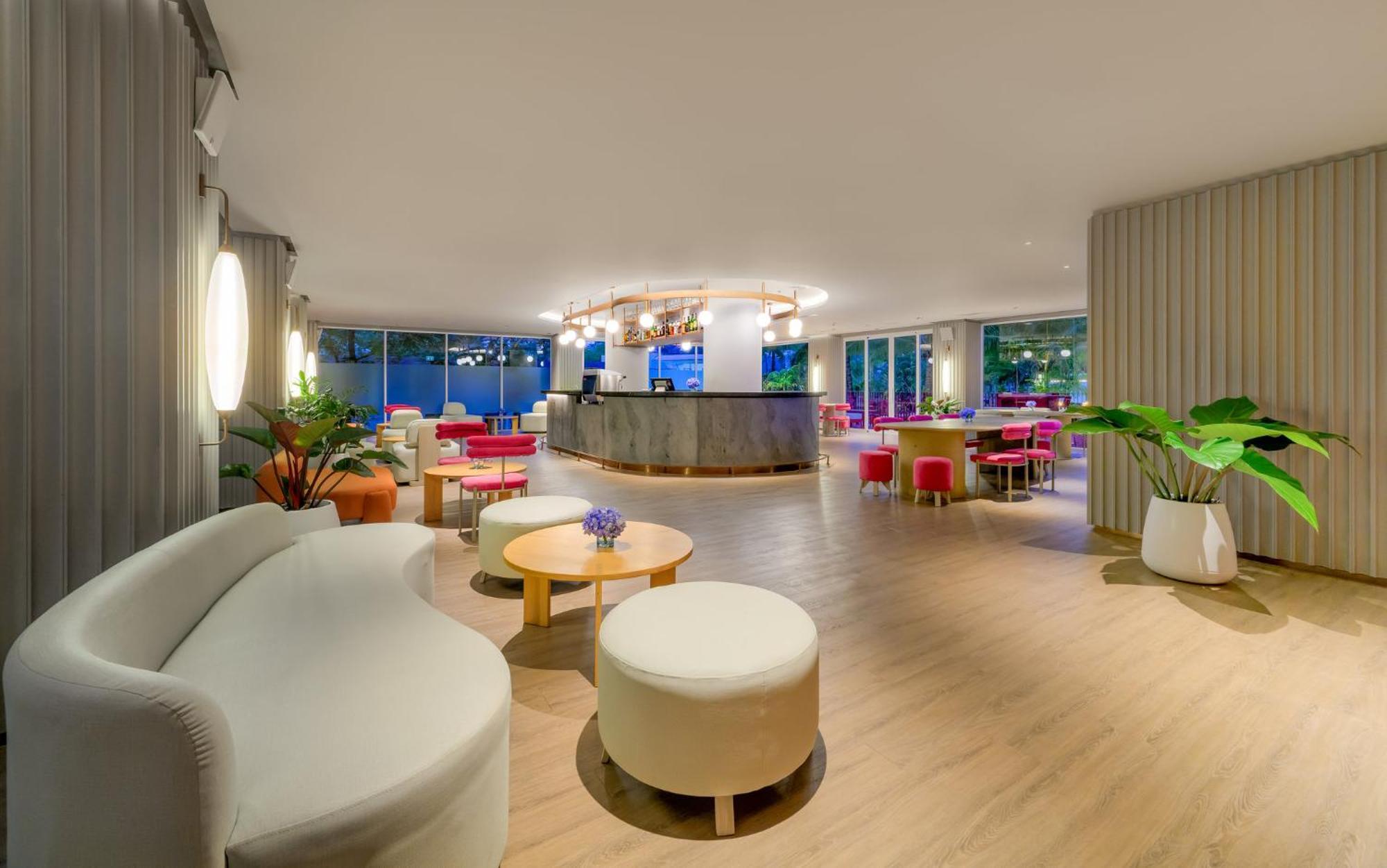เซ็นทารา กะรน รีสอร์ต Hotel Karon ภายนอก รูปภาพ